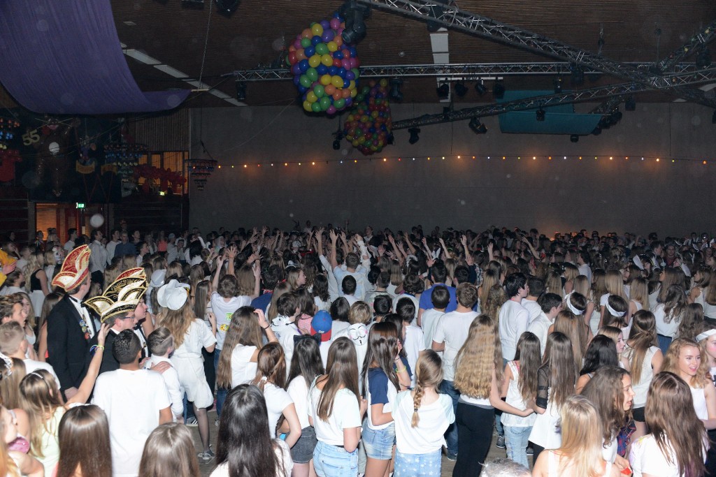 ../Images/Jeugddisco White Edition 186.jpg